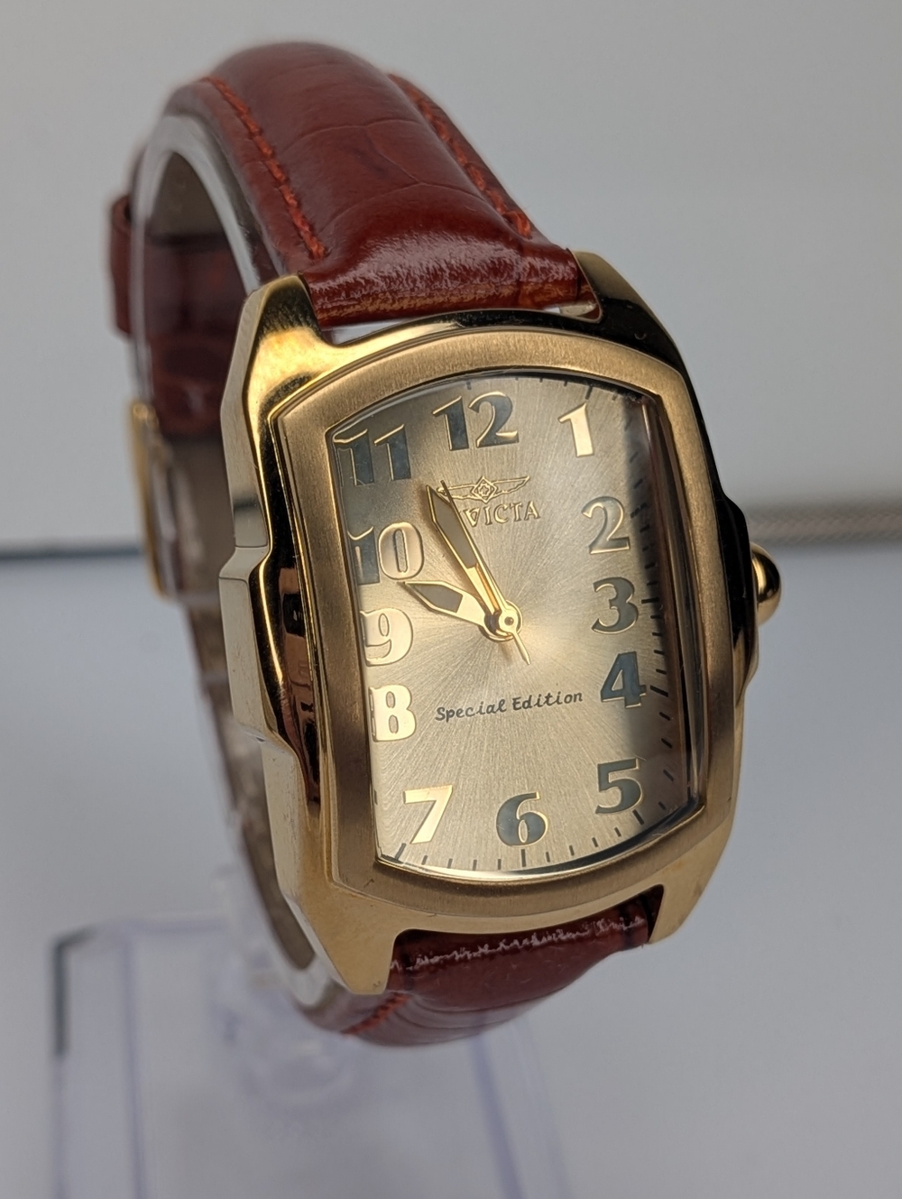 Invicta Lupah Lady Watch Special Edition Gift Set Tritnite Night Glow & Bands - Picture 3 of 16